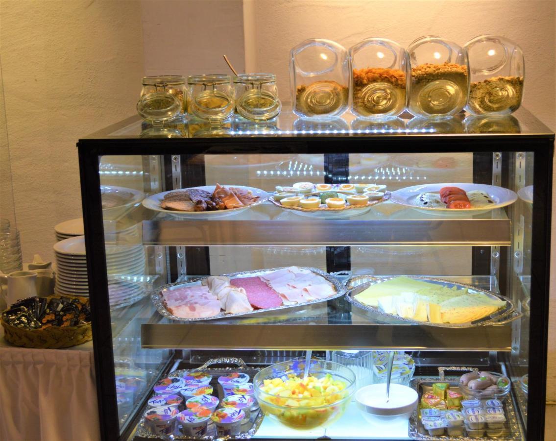 施瓦尔兹罗斯酒店 Steinsfeld 外观 照片