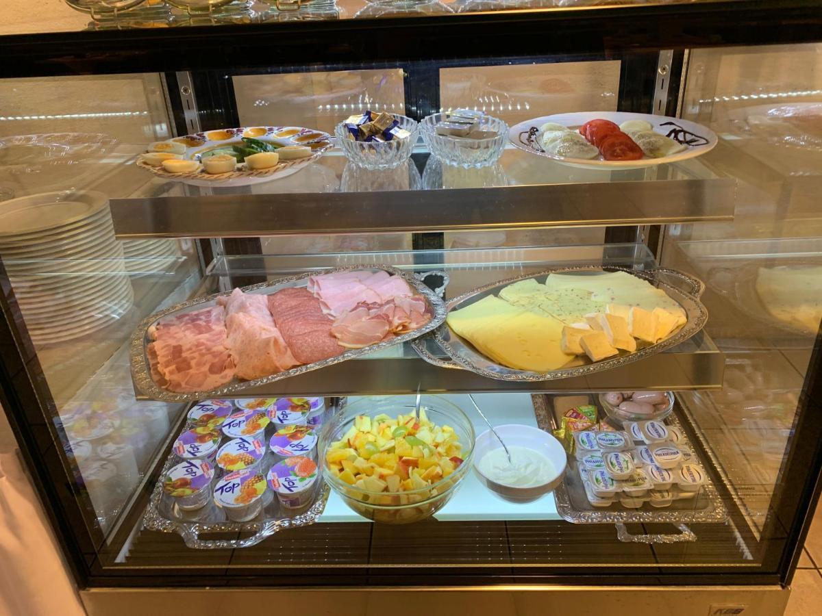 施瓦尔兹罗斯酒店 Steinsfeld 外观 照片